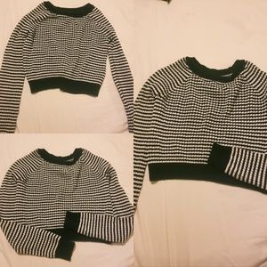 $5 ☃️ TODAY ONLY Crop Top Long sleeve ❗